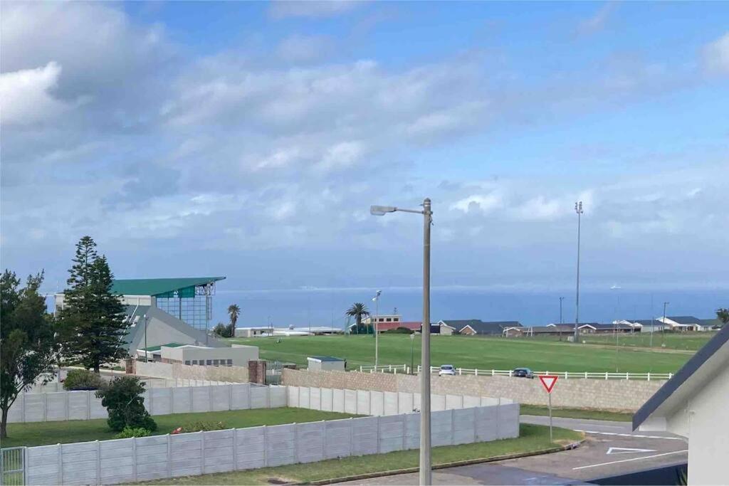 Villa Becks At The Bay Loadshedding Free Mossel Bay Exterior foto