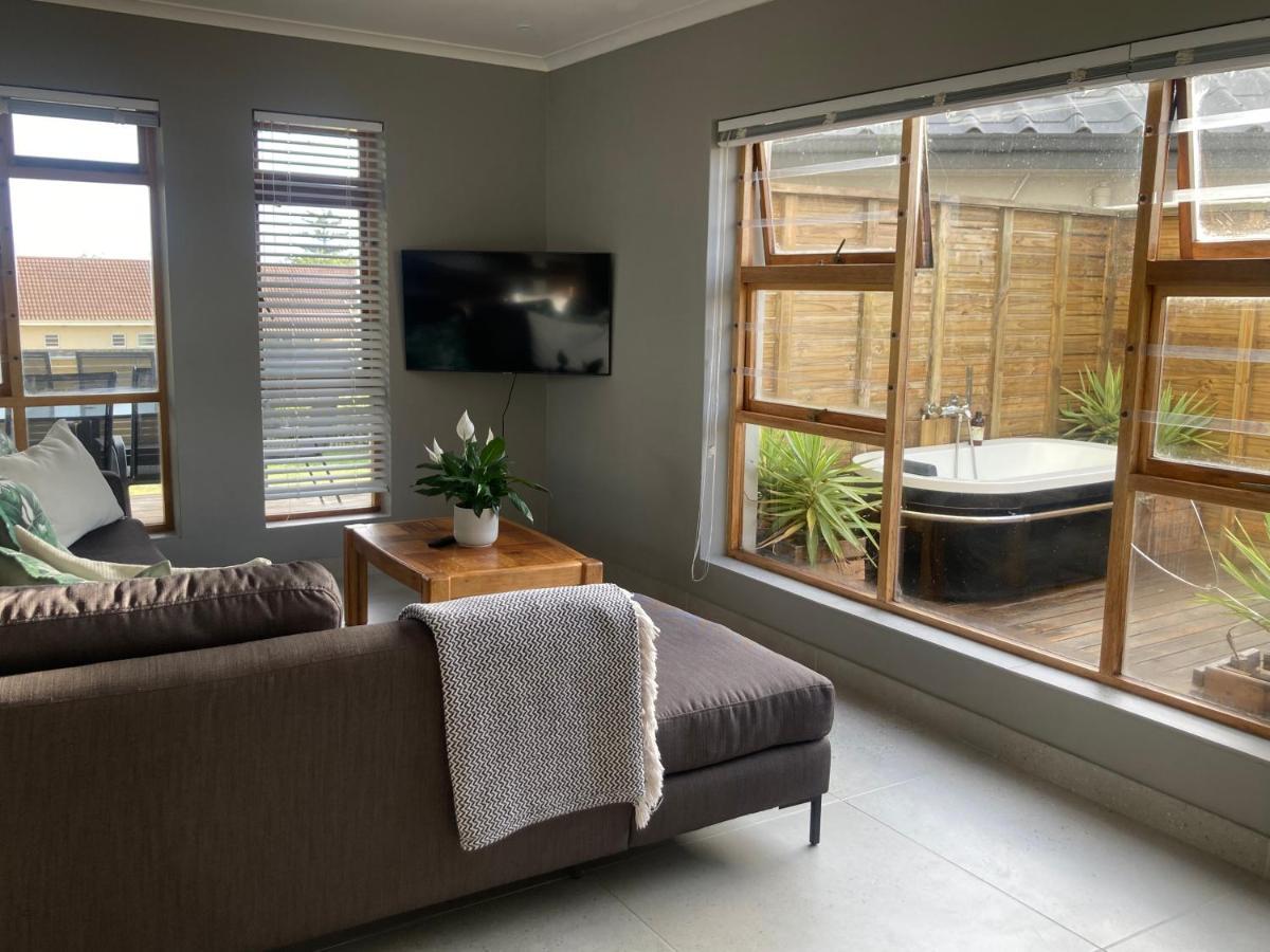Villa Becks At The Bay Loadshedding Free Mossel Bay Exterior foto